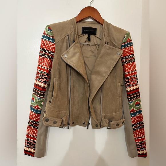 BCBGMAXAZRIA Jackets & Blazers - BCBGMAXAZRIA Women Tan Aztec/Tribal Print Faux Suede Peter Moto Jacket Small
